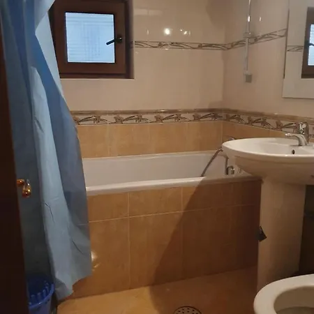 Boss كونستانتا